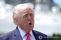 트럼프, 이란과 '주말 협상' 시사...중동 긴장 속 외교 채널 주목
