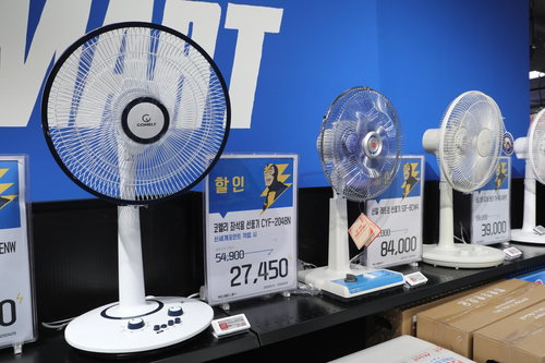 선풍기 매출 132% 폭증&middot;수박 82% 증가