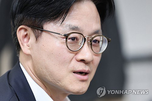 예산 830억 원 확보&middot;100개 실증사업 추진