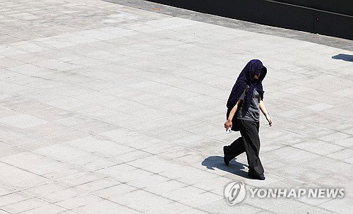 낮 최고 27도 초여름 고온 현상과 건조주의보 확산