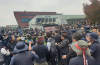 화물연대 진주 집회 현장 경찰 바리케이드 차량 돌진 사태