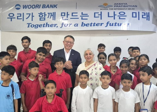 정진완 우리은행장 경제사절단 합류... 5대 거점 기반 '글로벌 초격차' 승부수