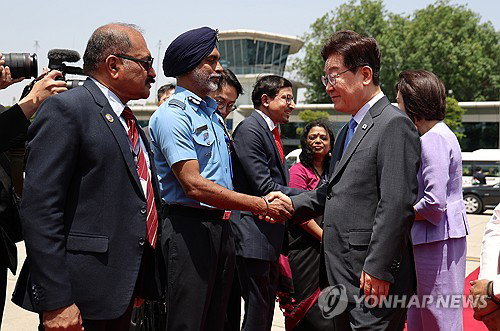 이재명 대통령, 인도 국빈방문 마치고 베트남 행&hellip;2030년 교역 500억 달러 및 공급망 동맹 강화