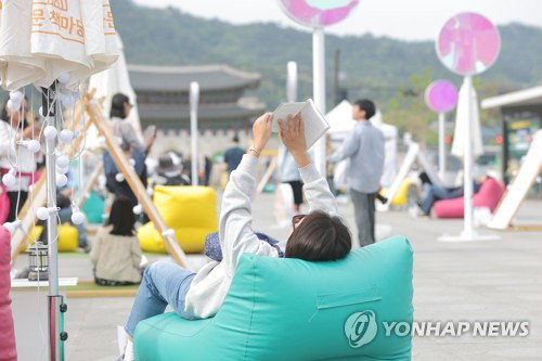 전국 맑음: 내륙 20도 일교차, 대기 건조 심화