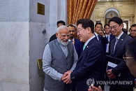 President Lee Jae-myung Delivers Customized Cultural Gifts to Indian and Vietnamese Leaders
