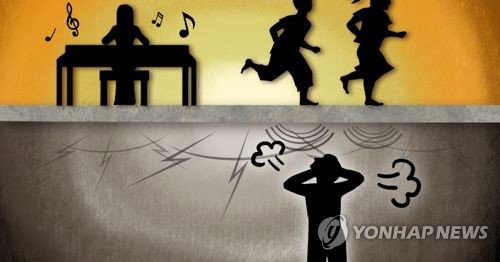 흉기 위협 60대, 집행유예 중 징역 6개월 선고