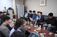 김정관 장관, 삼성전자 파업에 "국가 자산" 강조...유가·쿠팡 현안 정책 방향 제시