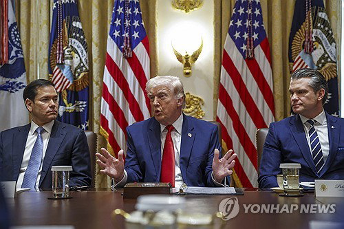 이란 핵 협상: 미국 '레드라인' 고수, '중간 합의' 난관 봉착