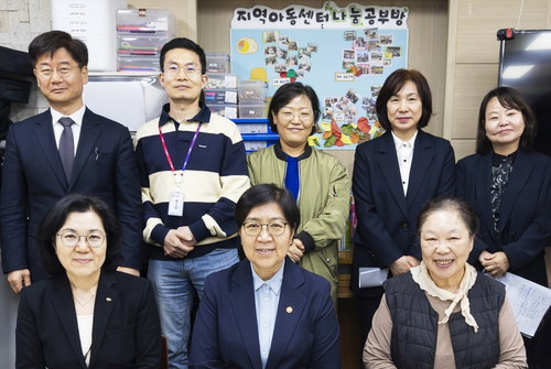 KB금융, 보건복지부와 야간 돌봄 현장 점검&hellip;2028년까지 60억 지원