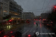 그리스 아테네, 복지·사법 기관 총격 발생