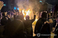 이란 정세 불안정 고조: 최고국가안보회의 긴급 소집, 반정부 시위 재연 위기 증폭