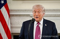 이란 '붕괴' 주장 확산, 호르무즈 해협 긴장 고조