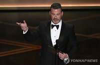 미디어 거인: 디즈니 방송 면허 조기 심사 | 정치적 발언의 규제 압박과 글로벌 파장