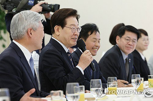 이재명 대통령, 비교섭단체&middot;무소속 의원 전체 초청