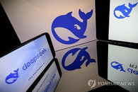 중국 AI, 자국산 칩 결합 가속화: 기술 자립 전략의 글로벌 파장