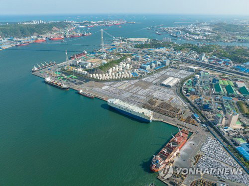울산항 3월 물동량 9.7% 감소, 액체화물 13.6% 급락
