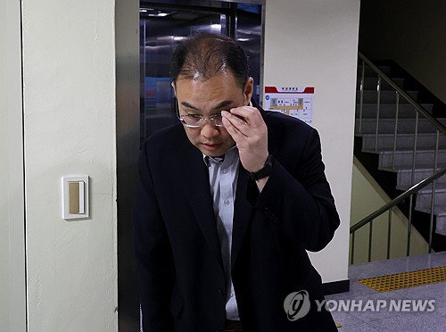 화물연대-BGF로지스, 11시간 밤샘 교섭에도 잠정 합의 연기