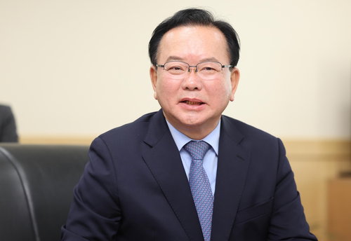 김부겸, 대구 재도약 위한 산업 대전환 및 행정통합 구상