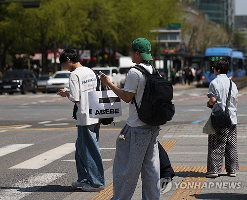 경남내륙, 낮 최고 26도 속 15도 안팎 일교차&hellip;건강관리 비상