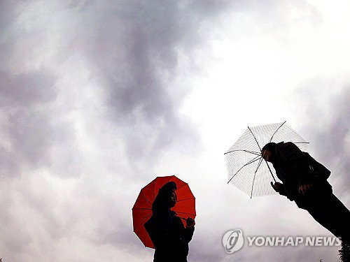주말 전국 비 소식, 제주 산지 최고 120mm 이상 강우&hellip;안전 관리 필요