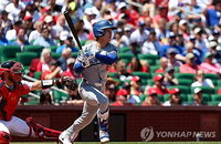 김혜성 멀티히트 맹활약, 다저스 연패 끊다…이정후 침묵 속 자이언츠 6연패 수렁