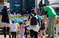 일본 어린이 인구 45년 연속 감소, 글로벌 최저 수준 직면