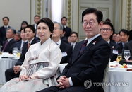 대통령 부부, 청와대 복귀 후 첫 어린이날 맞아 아동 200명 초청 행사 개최