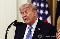 트럼프, 한국 선박 피격 언급하며 호르무즈 작전 동참 압박 강화