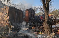 우크라이나 전승절 휴전 선언 속 러시아 공격 지속, 국제사회 우려 증폭