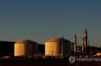 호주, LNG 생산량 20% 내수 비축 의무화…글로벌 에너지 시장 파장 촉각