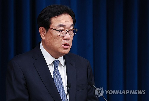 정진석 전 국회부의장, 충남 보선 공천 자진 철회&hellip;국민의힘, 당내 갈등 봉합 시도