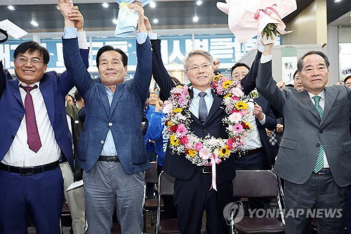 민형배 전남광주통합시장 후보, '대전환 선대위' 출범&hellip;정청래 대표 지원사격
