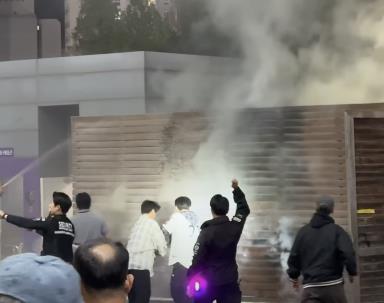 휴무 소방관, 수원 야구장 화재 신속 진압&hellip;대형 참사 막아