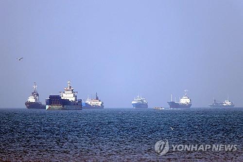 이란, 호르무즈 해협 통제권 공식화&hellip;글로벌 해운&middot;에너지 시장 격랑
