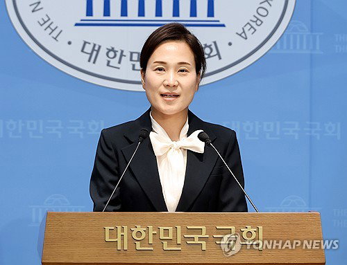 국민의힘 김민경, 아산 산업 체질 문화콘텐츠 전환 공약&hellip;개폐식 돔 추진