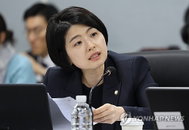국민의힘 한지아, 개헌안 표결 불참 선언... 여야 협치 부재로 국회 정국 경색 심화