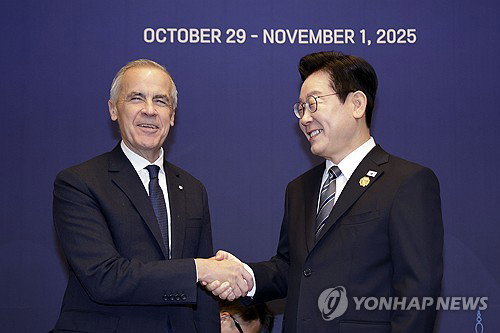 한-캐나다 정상, 60조 잠수함 수주전 속 전략적 협력 심화 논의
