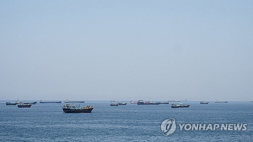 호르무즈 해협 교전발 중동 긴장 고조, 국내 건설주 일제히 급락