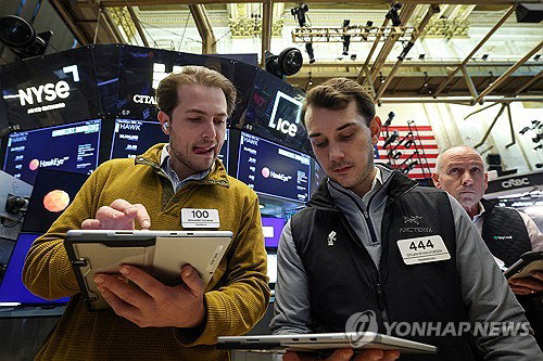 미국 고용지표 호조에 뉴욕증시 상승 출발, 중동 불안감 속 글로벌 증시 혼조세 지속