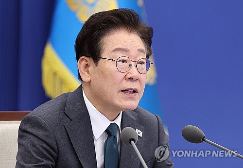 이재명 대통령, 권익위 '헬기 이송' 부적정 판단에 '국민 헌신' 천명