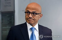 나델라 MS CEO "머스크, 오픈AI 투자 당시 침묵"... 130억 달러 파트너십 정당성 강조
