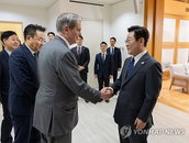 이재명 대통령-베선트 美 재무장관 내일 접견, 한미 관세 장벽 및 미중 회담 대응 전략 전면 논의