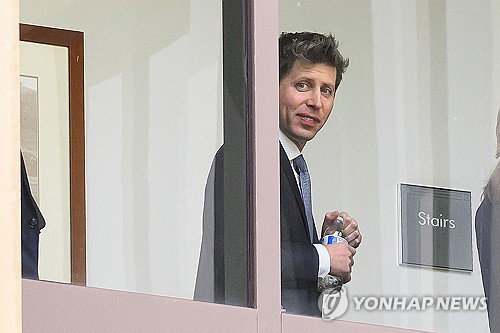 머스크의 오픈AI 지배권 욕구와 모순된 인수 시도&hellip; 올트먼 법정 증언으로 드러난 소송의 실체