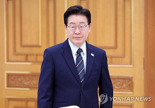 미중 외교 핵심 서울 집결... 이 대통령, 베선트&middot;허리펑 연쇄 접견하며 '중재자' 행보
