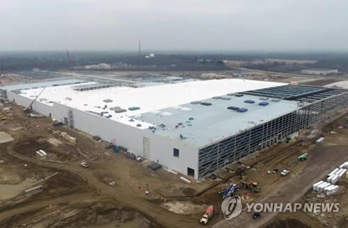 LG엔솔 GM 합작 오하이오 공장 가동 재개 불투명 속에 인력 일부 복귀