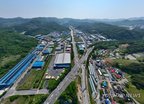 자금난과 규제 장벽에 갇힌 혁신 동력, 벤처기업 57% 