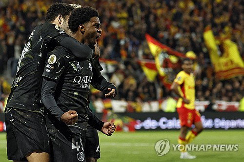 파리 생제르맹 리그1 5연패 달성하며 프랑스 축구 아성 구축 이강인 통산 3회 우승 금자탑
