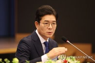 정원오 "재건축 사업성 우선" 공급 확대 승부수…과거 논란엔 "허위 조작" 정면 돌파