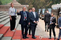 시진핑 주석과 젠슨 황의 베이징 회동, 미중 기술 패권 경쟁 속 전략적 타협점 모색