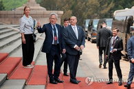 시진핑 주석과 젠슨 황의 베이징 회동, 미중 기술 패권 경쟁 속 전략적 타협점 모색